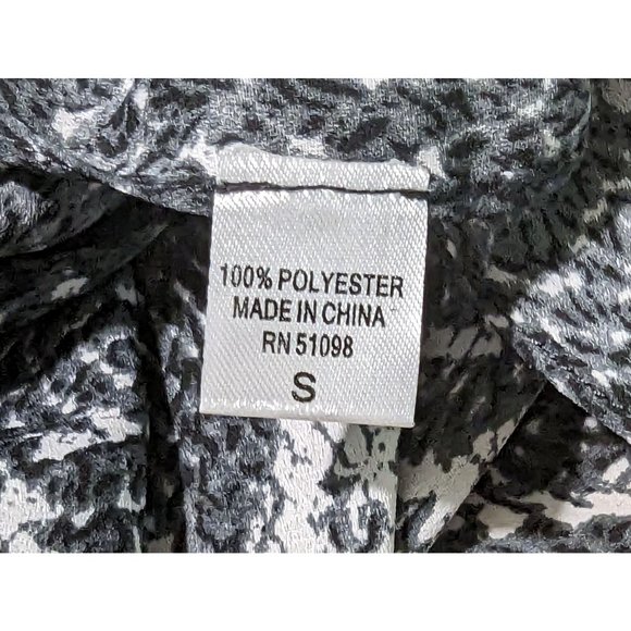 ACROBAT short sleeve snake print side split gray and white top size Small - Picture 11 of 12